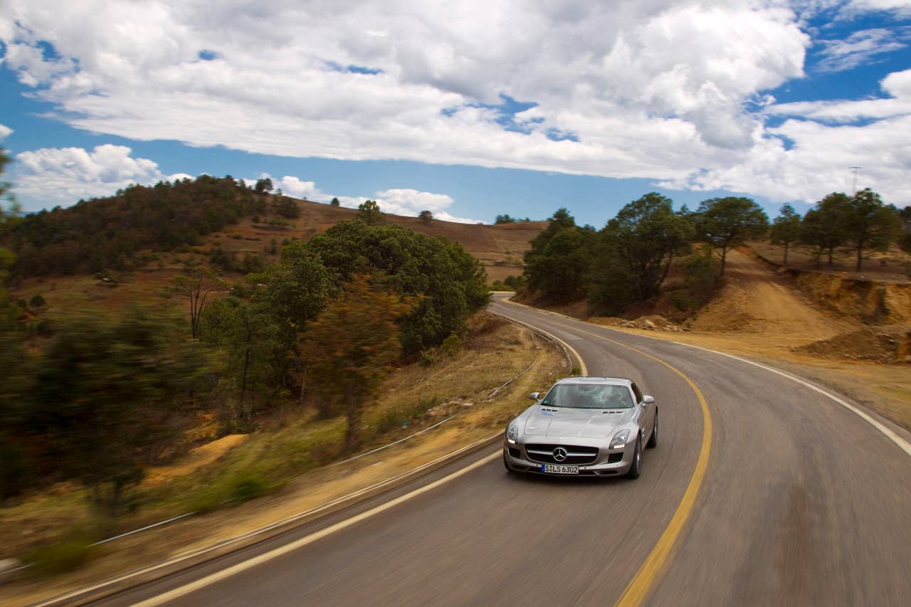 Roots of a legend: Mexicos Carrera Panamericana with the Mercedes-Benz SLS AMG