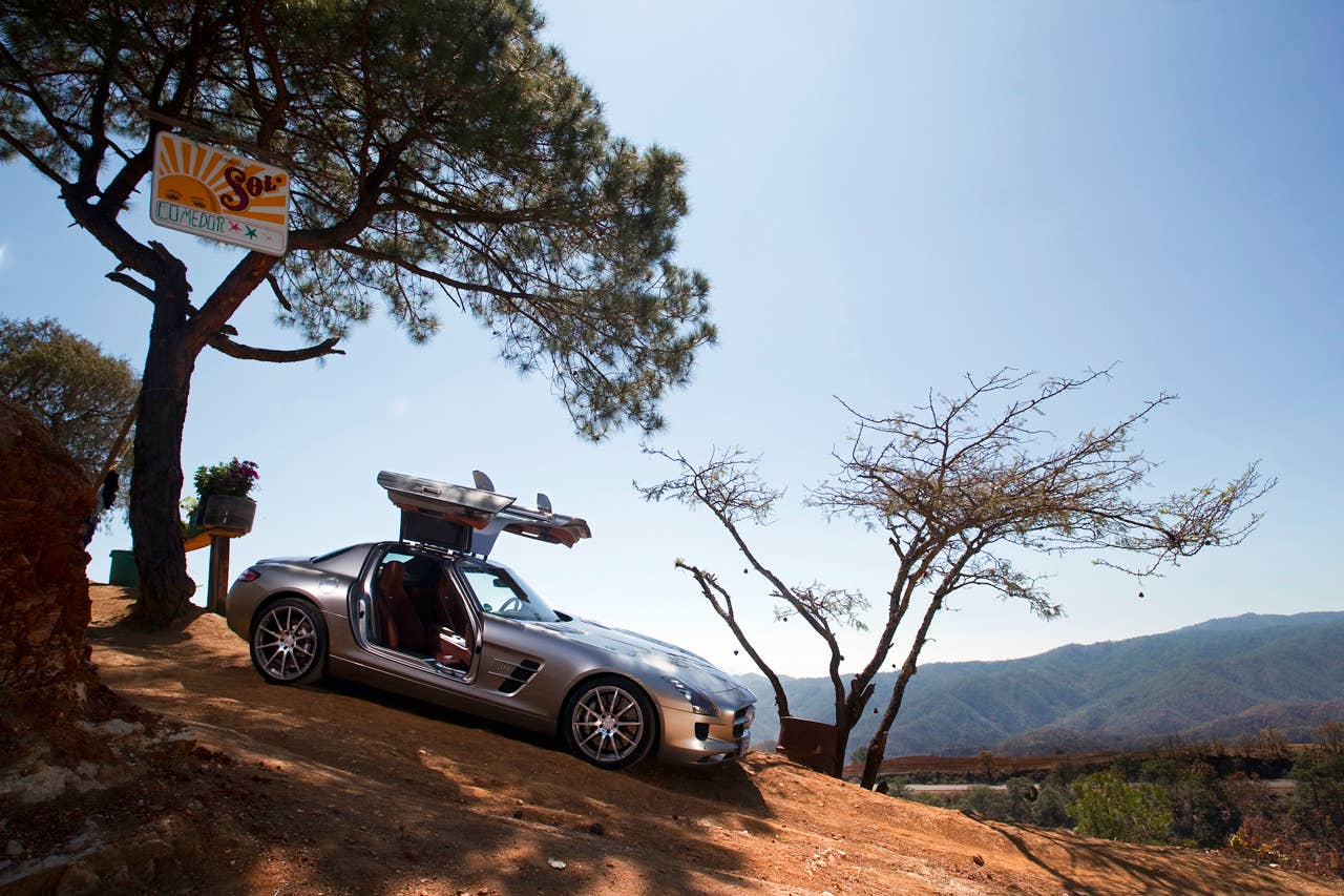 Roots of a legend: Mexicos Carrera Panamericana with the Mercedes-Benz SLS AMG