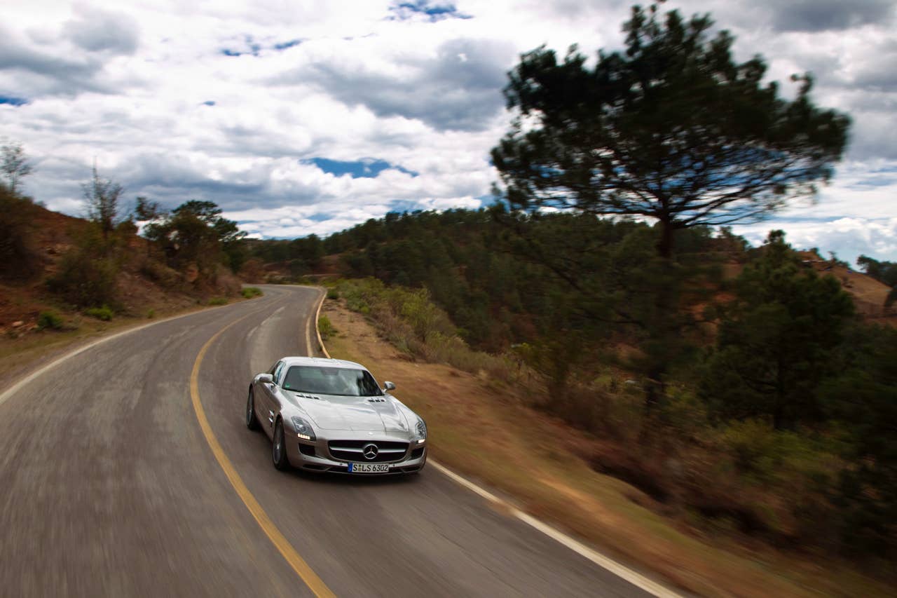 Roots of a legend: Mexicos Carrera Panamericana with the Mercedes-Benz SLS AMG