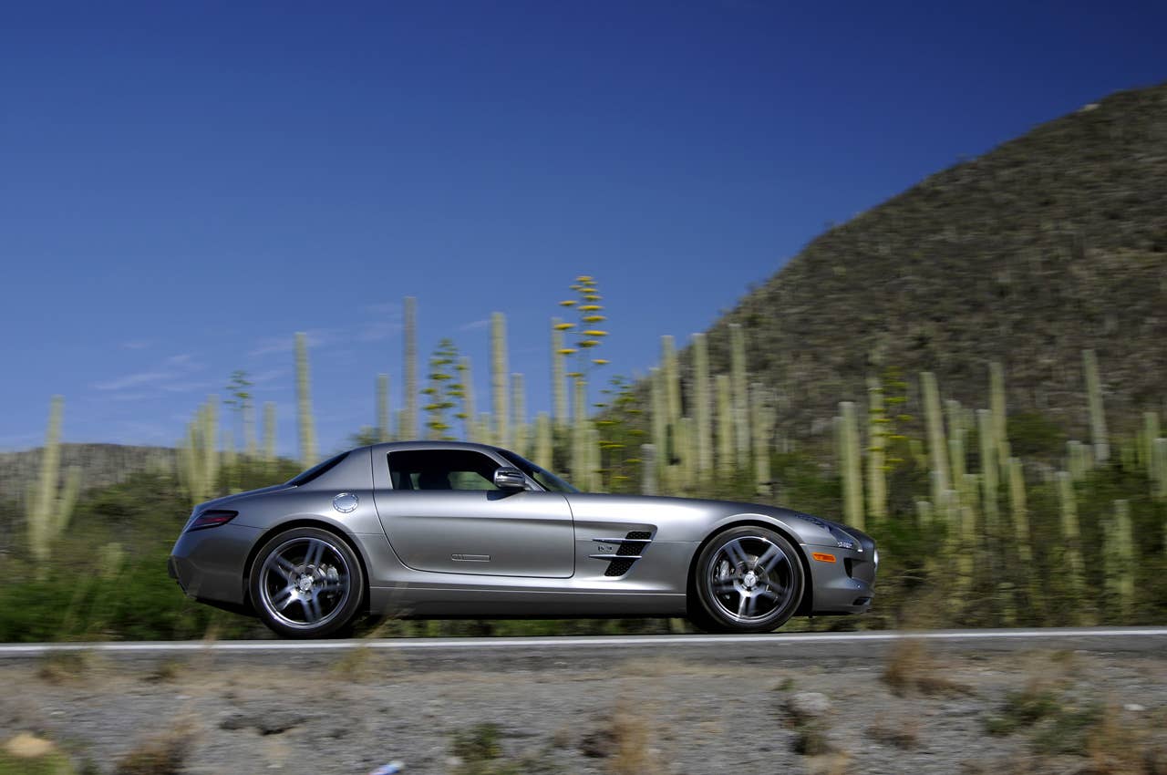 Roots of a legend: Mexicos Carrera Panamericana with the Mercedes-Benz SLS AMG