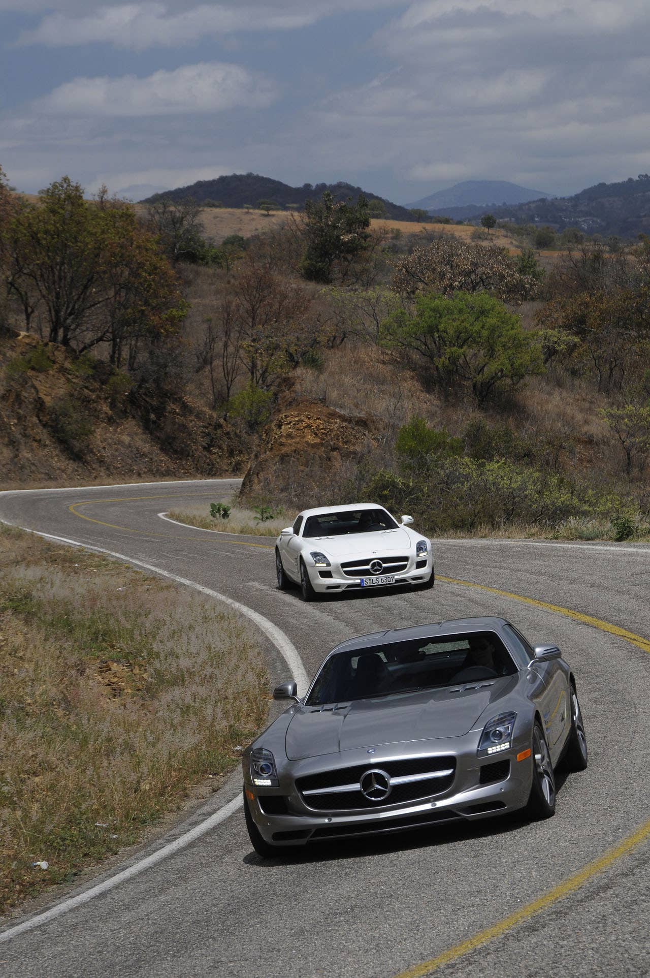 Roots of a legend: Mexicos Carrera Panamericana with the Mercedes-Benz SLS AMG