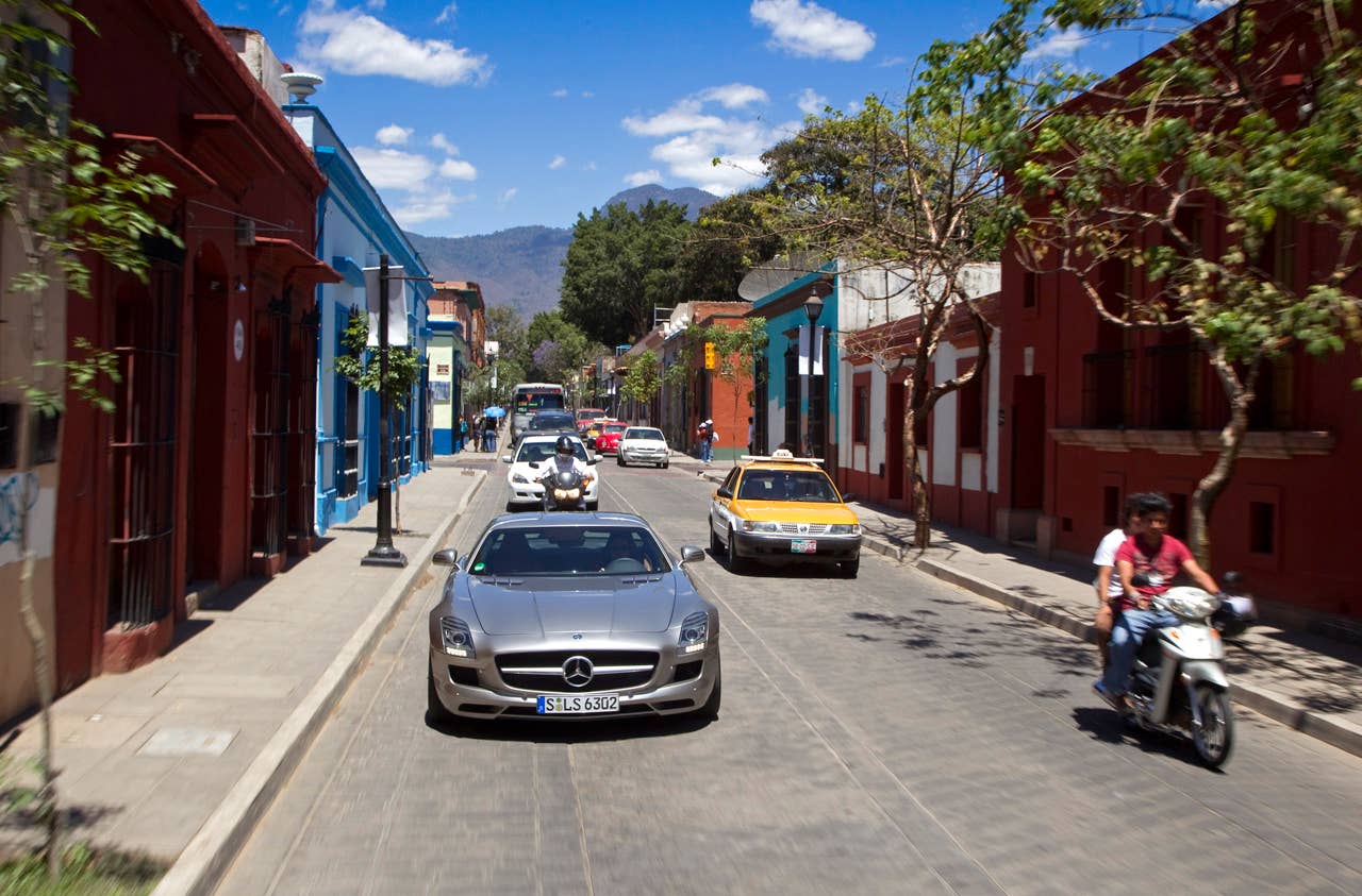 Roots of a legend: Mexicos Carrera Panamericana with the Mercedes-Benz SLS AMG