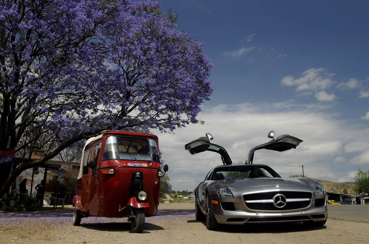 Roots of a legend: Mexicos Carrera Panamericana with the Mercedes-Benz SLS AMG