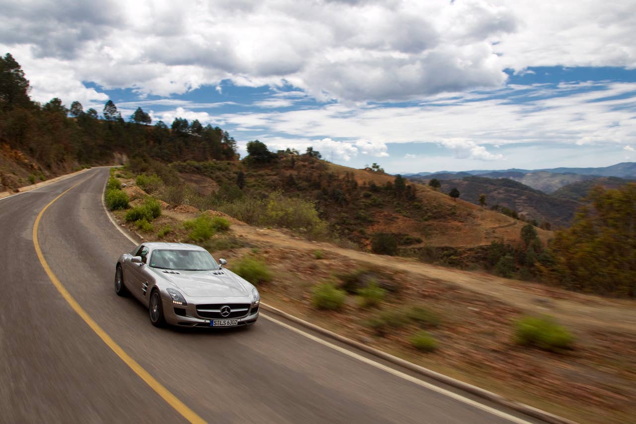 Roots of a legend: Mexicos Carrera Panamericana with the Mercedes-Benz SLS AMG