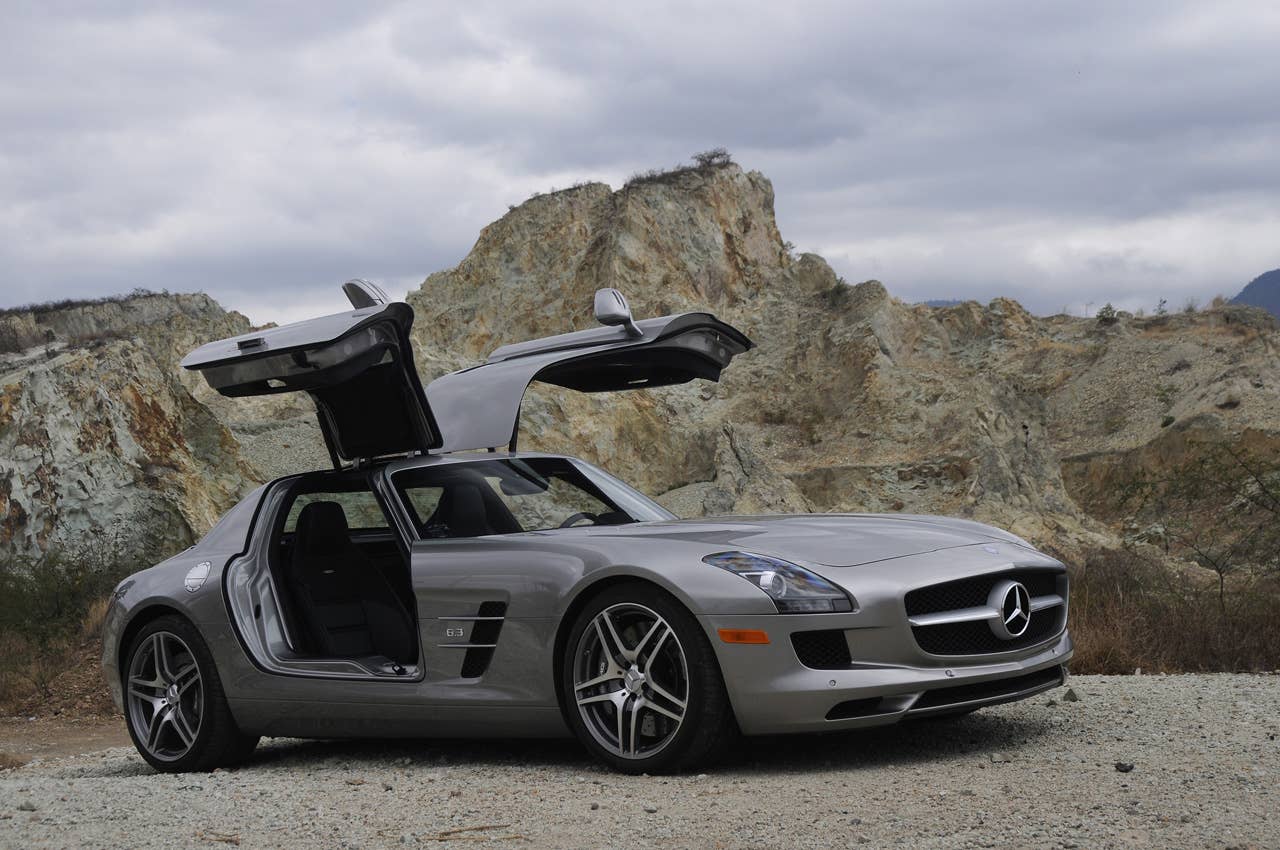 Roots of a legend: Mexicos Carrera Panamericana with the Mercedes-Benz SLS AMG