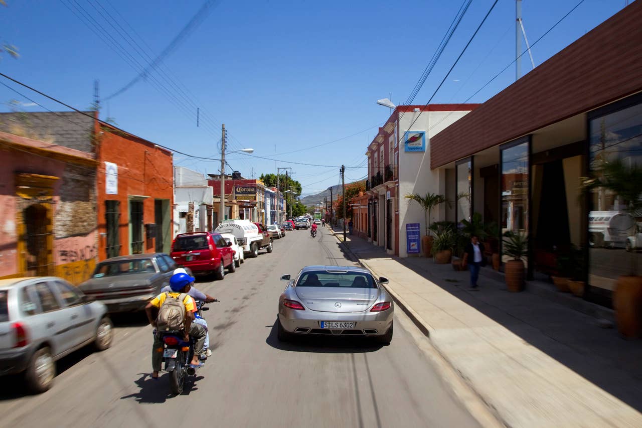 Roots of a legend: Mexicos Carrera Panamericana with the Mercedes-Benz SLS AMG