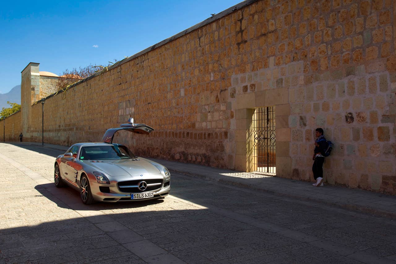 Roots of a legend: Mexicos Carrera Panamericana with the Mercedes-Benz SLS AMG