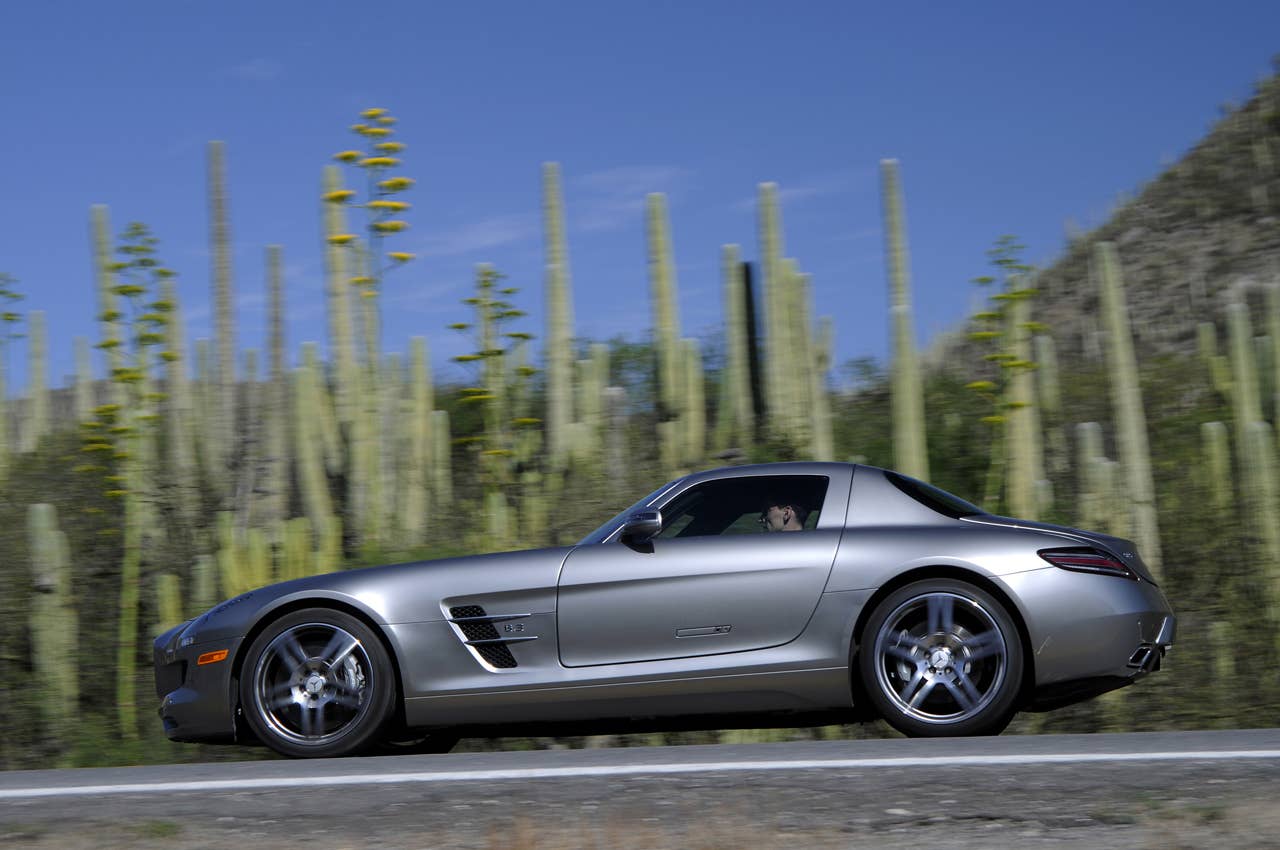 Roots of a legend: Mexicos Carrera Panamericana with the Mercedes-Benz SLS AMG