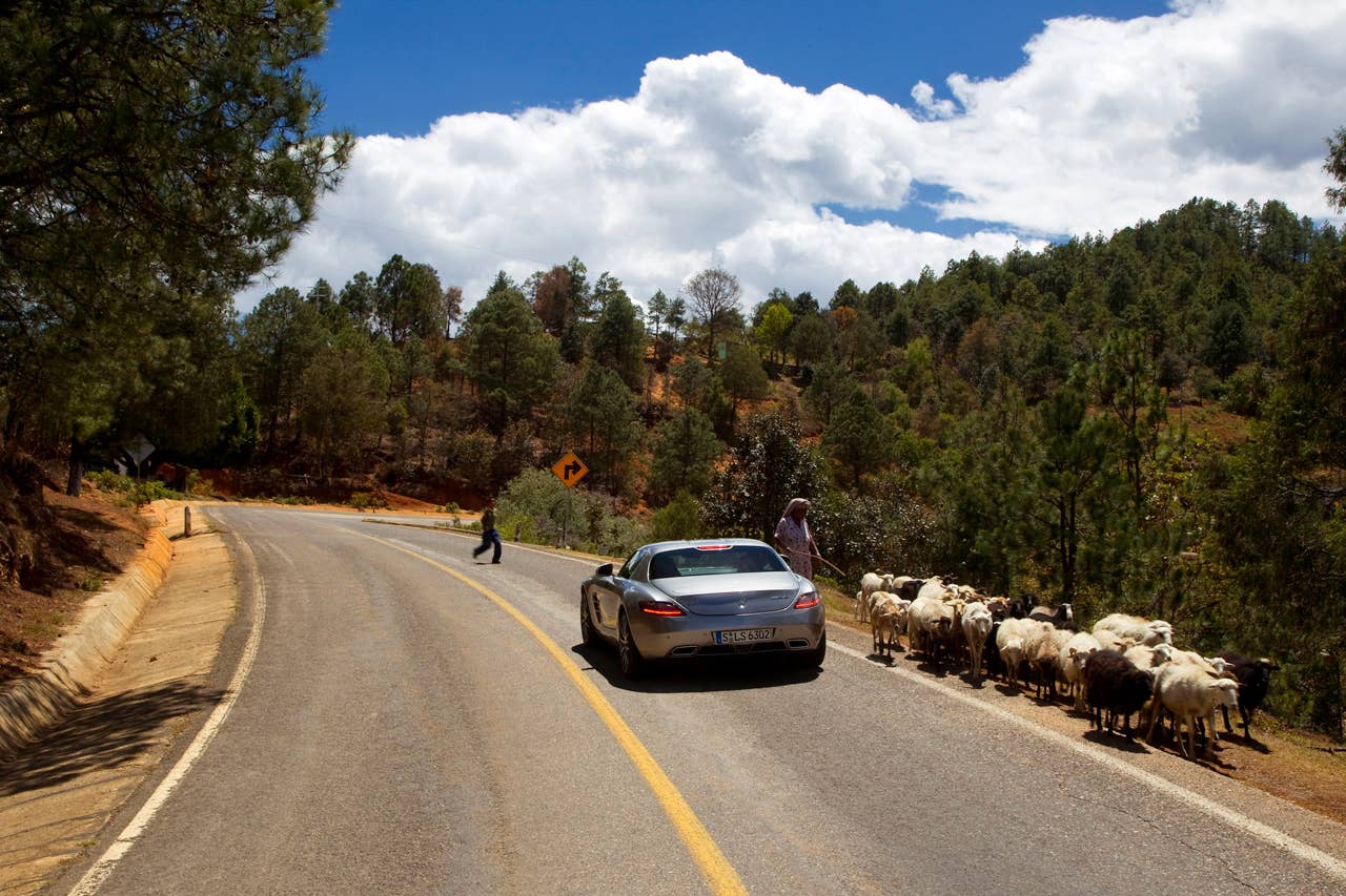 Roots of a legend: Mexicos Carrera Panamericana with the Mercedes-Benz SLS AMG