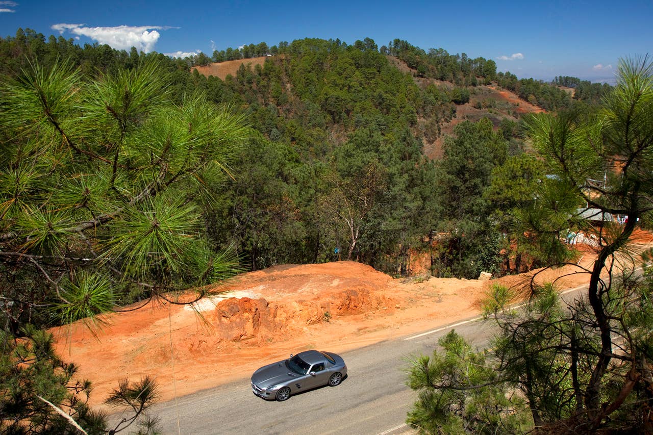 Roots of a legend: Mexicos Carrera Panamericana with the Mercedes-Benz SLS AMG