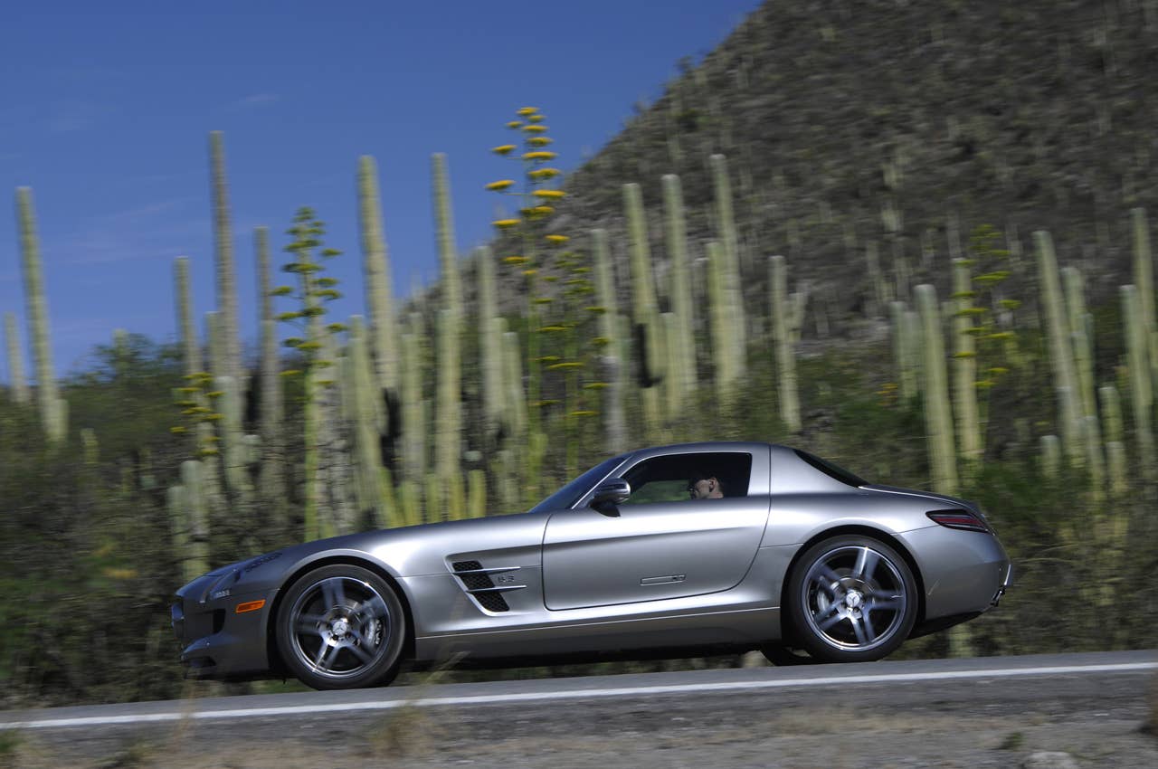 Roots of a legend: Mexicos Carrera Panamericana with the Mercedes-Benz SLS AMG