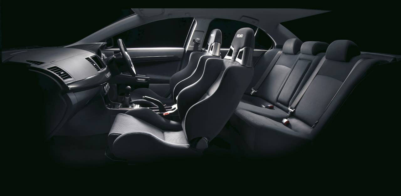 Lancer Evolution X GSR Seat