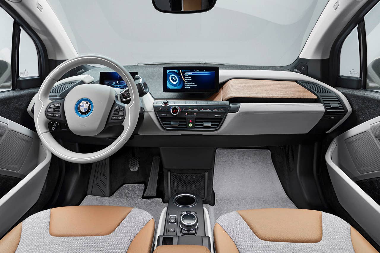 2014 BMW i3 debuts