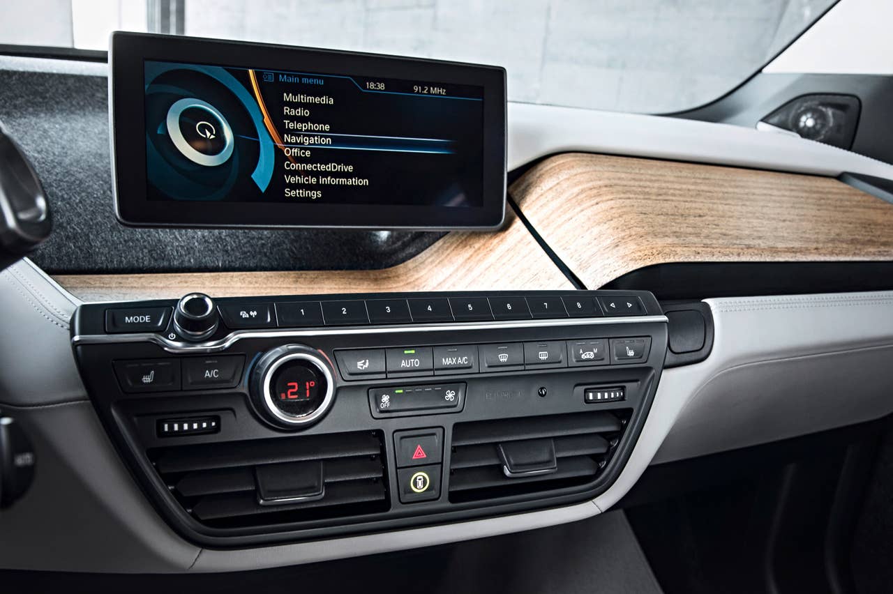 2014 BMW i3 debuts