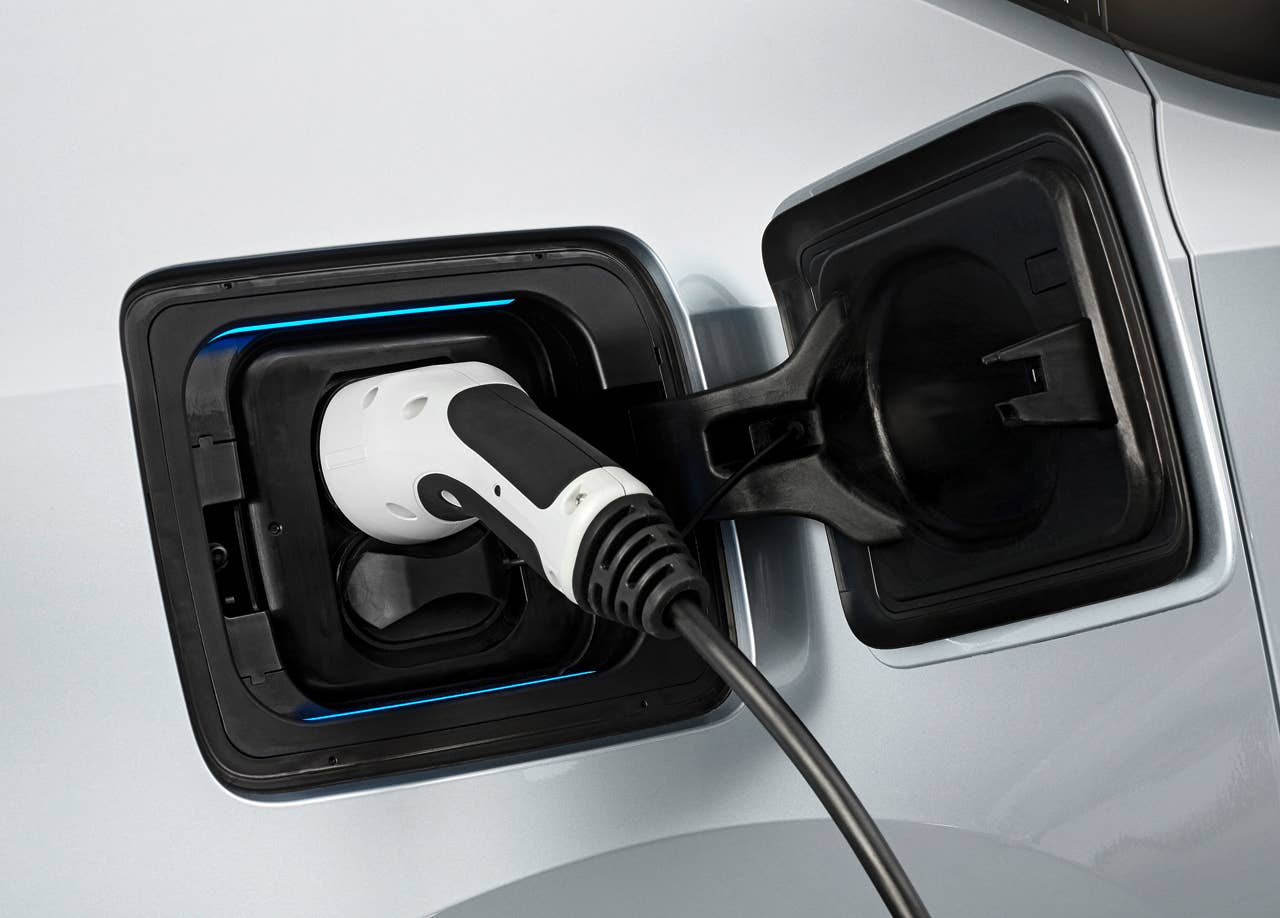 2014 BMW i3 debuts