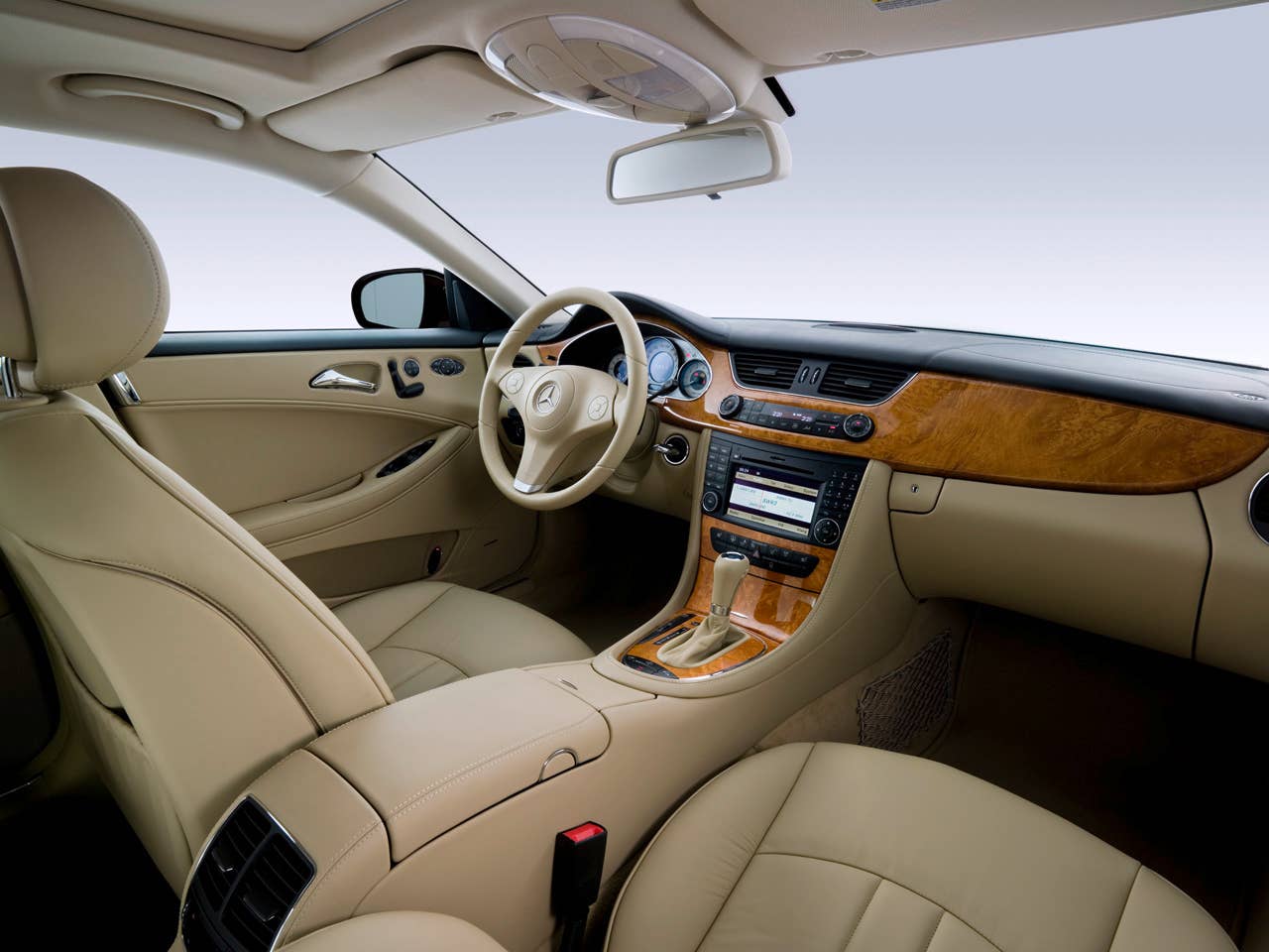 Mercedes-Benz CLS 280 - interior
