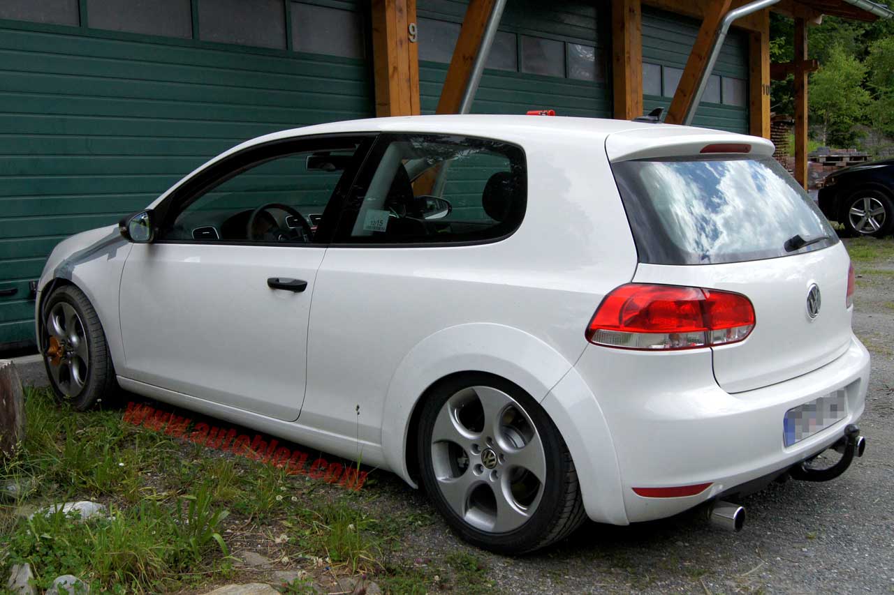 Volkswagen Golf GTI test mule