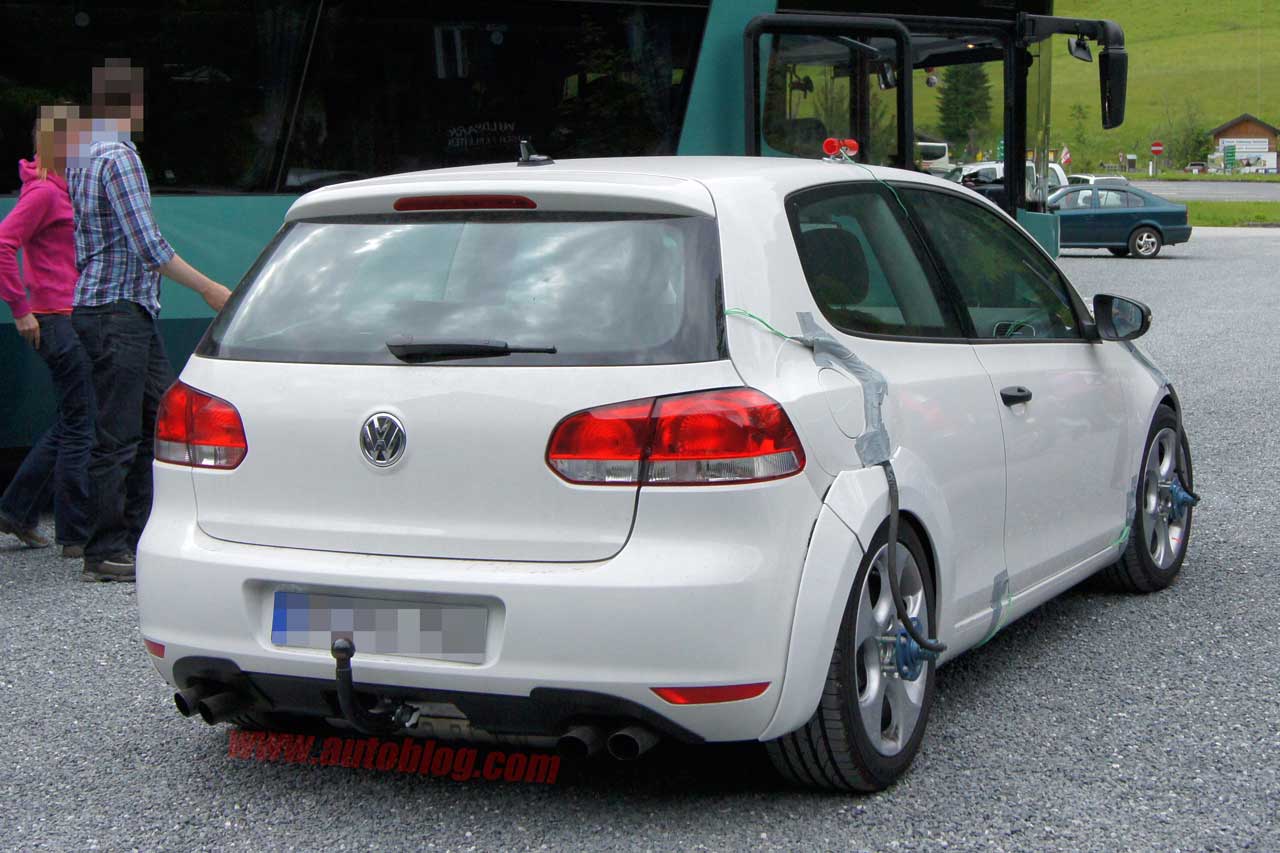 Volkswagen Golf R test mule