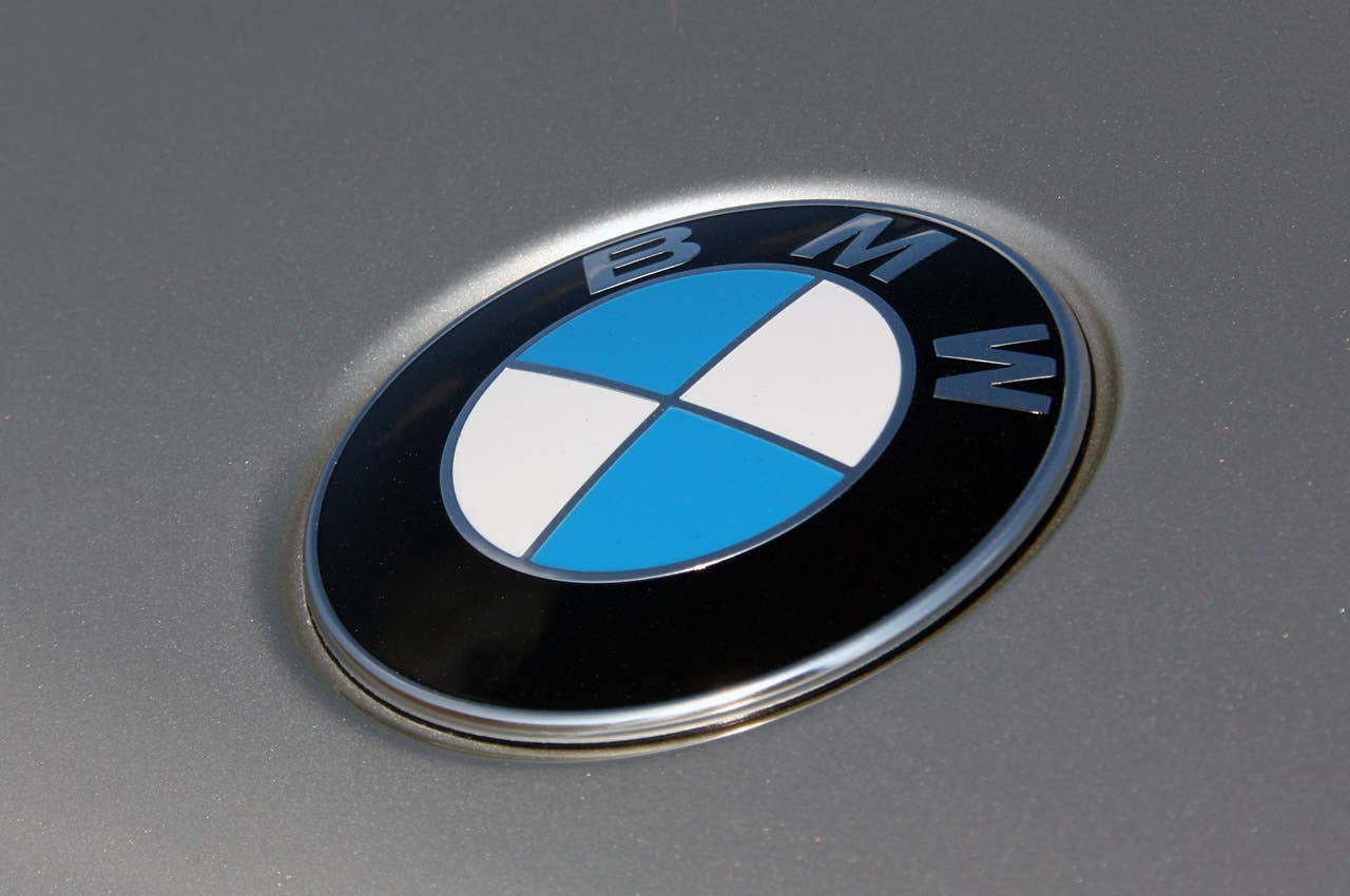 2011 BMW X3 logo