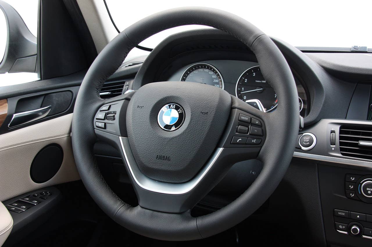 2011 BMW X3 steering wheel