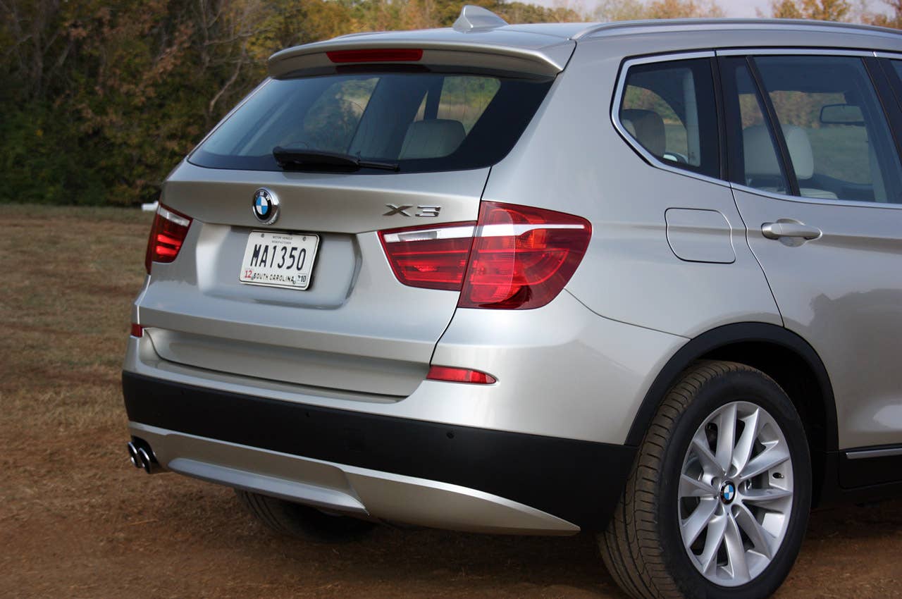 2011 BMW X3 rear detail