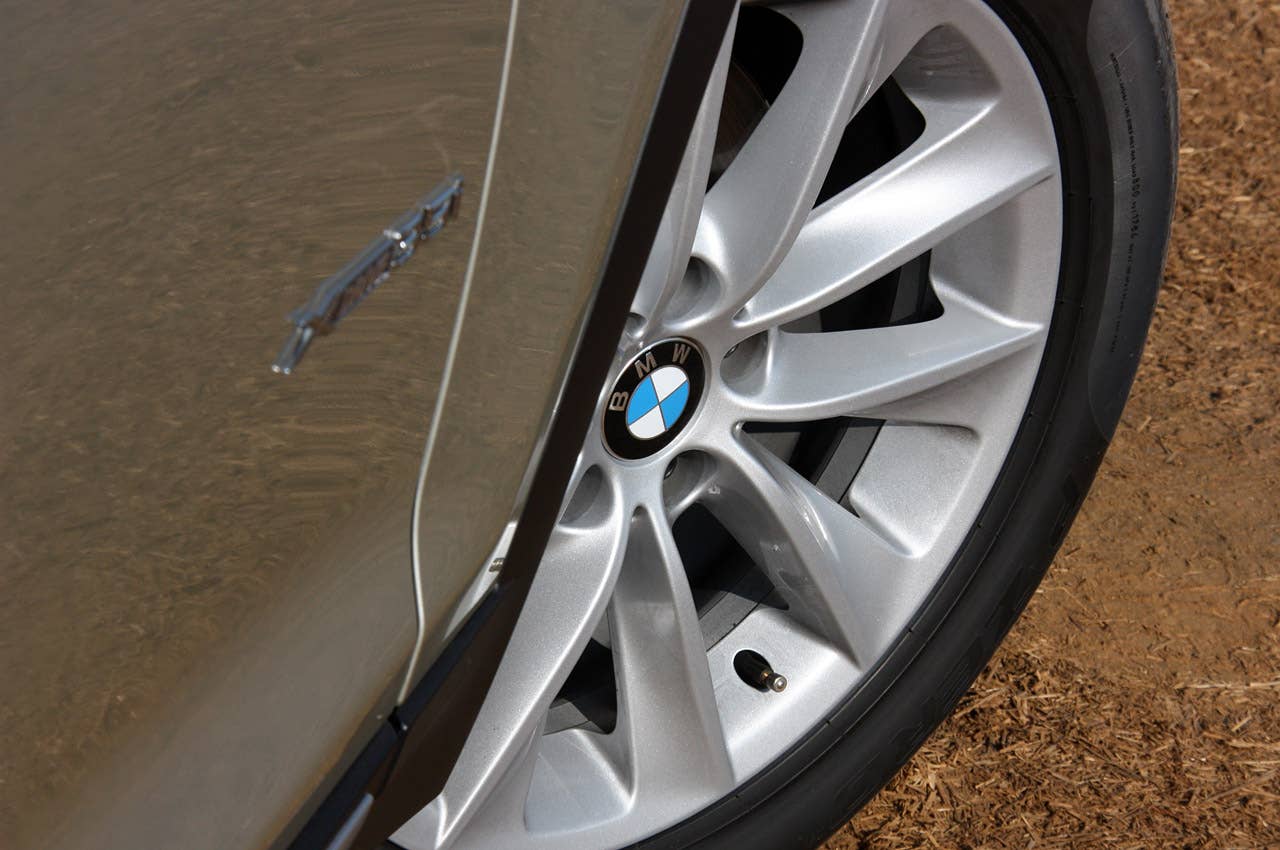 2011 BMW X3 wheel