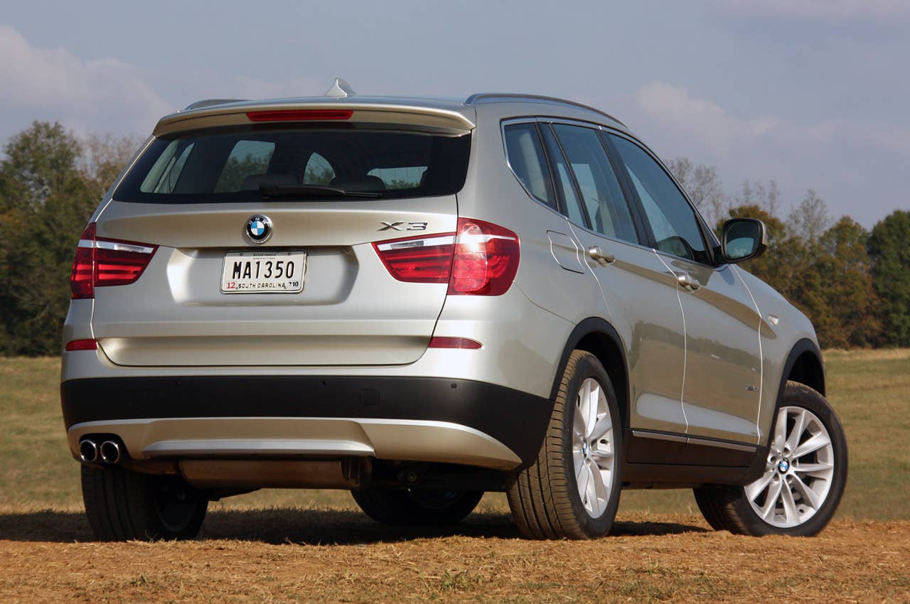 2011 BMW X3 rear 3/4 view