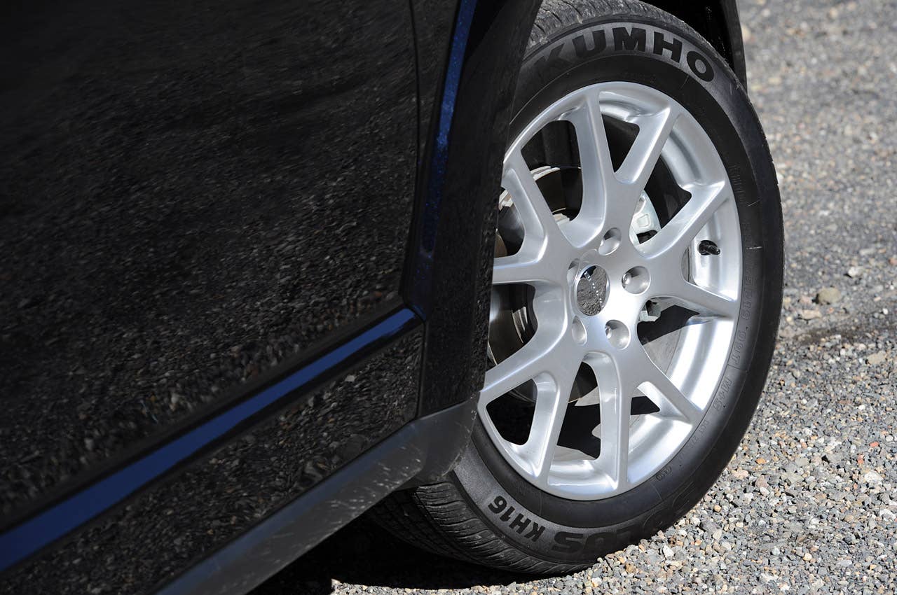 2011 Dodge Journey wheel