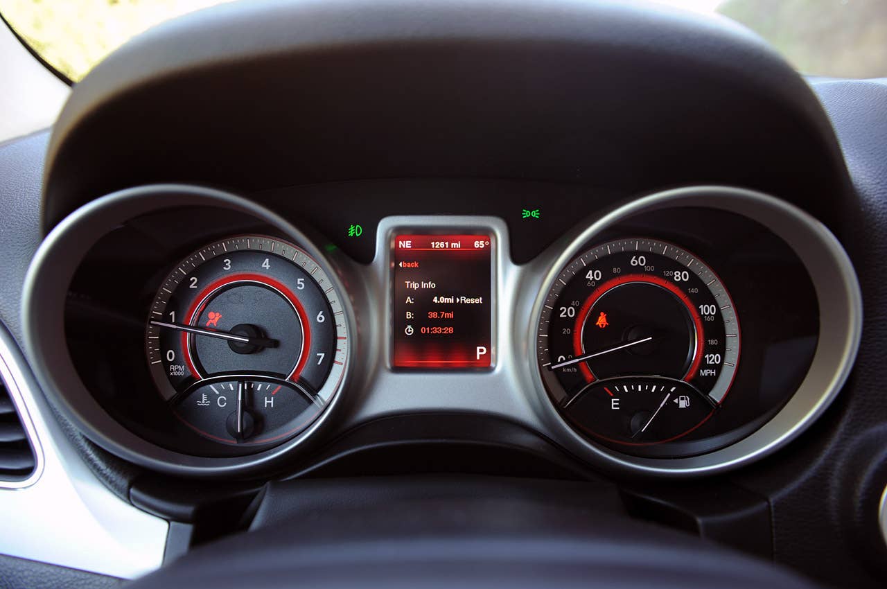 2011 Dodge Journey gauges