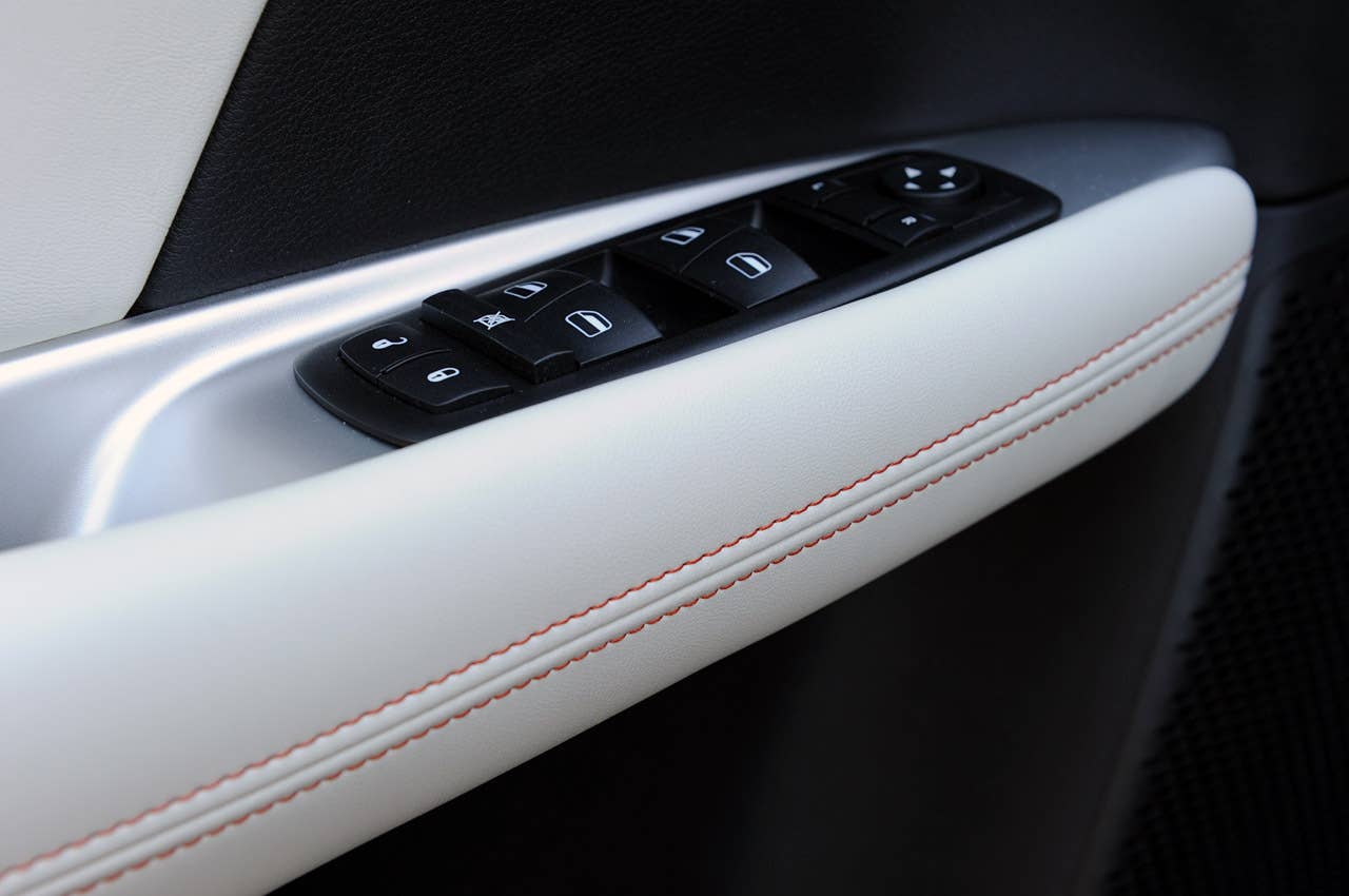 2011 Dodge Journey door panel