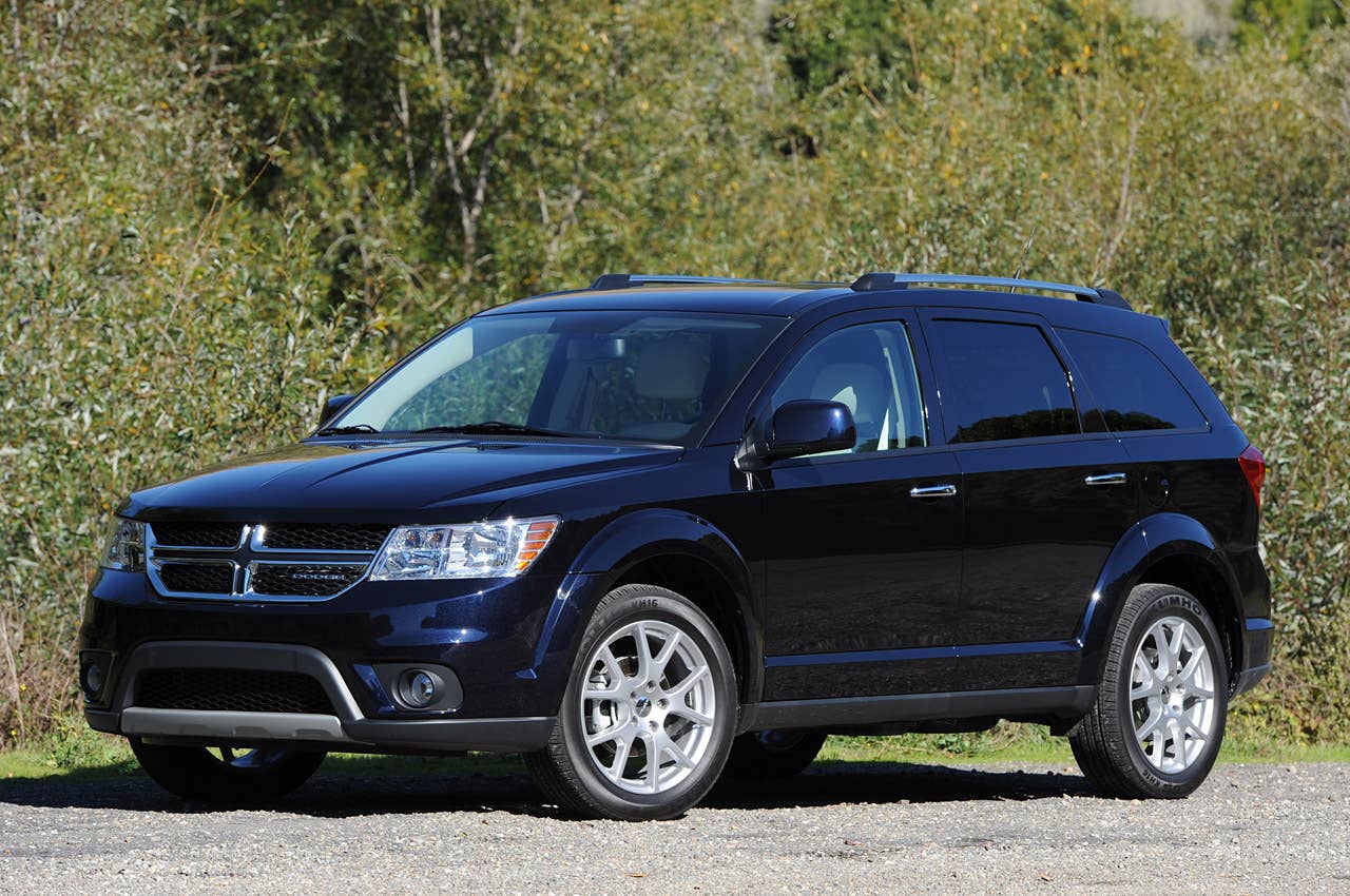 2011 Dodge Journey front 3/4 view