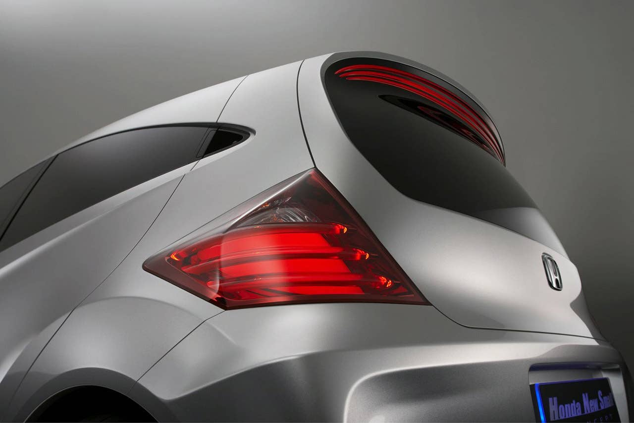 Honda New Small Vehicle Concept rear 3/4