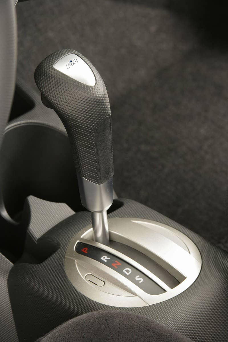 2007 Honda Fit Sport gear shifter