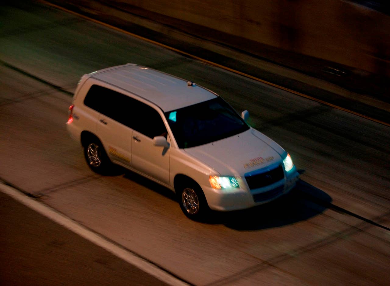 Toyota FCHV-adv-2010