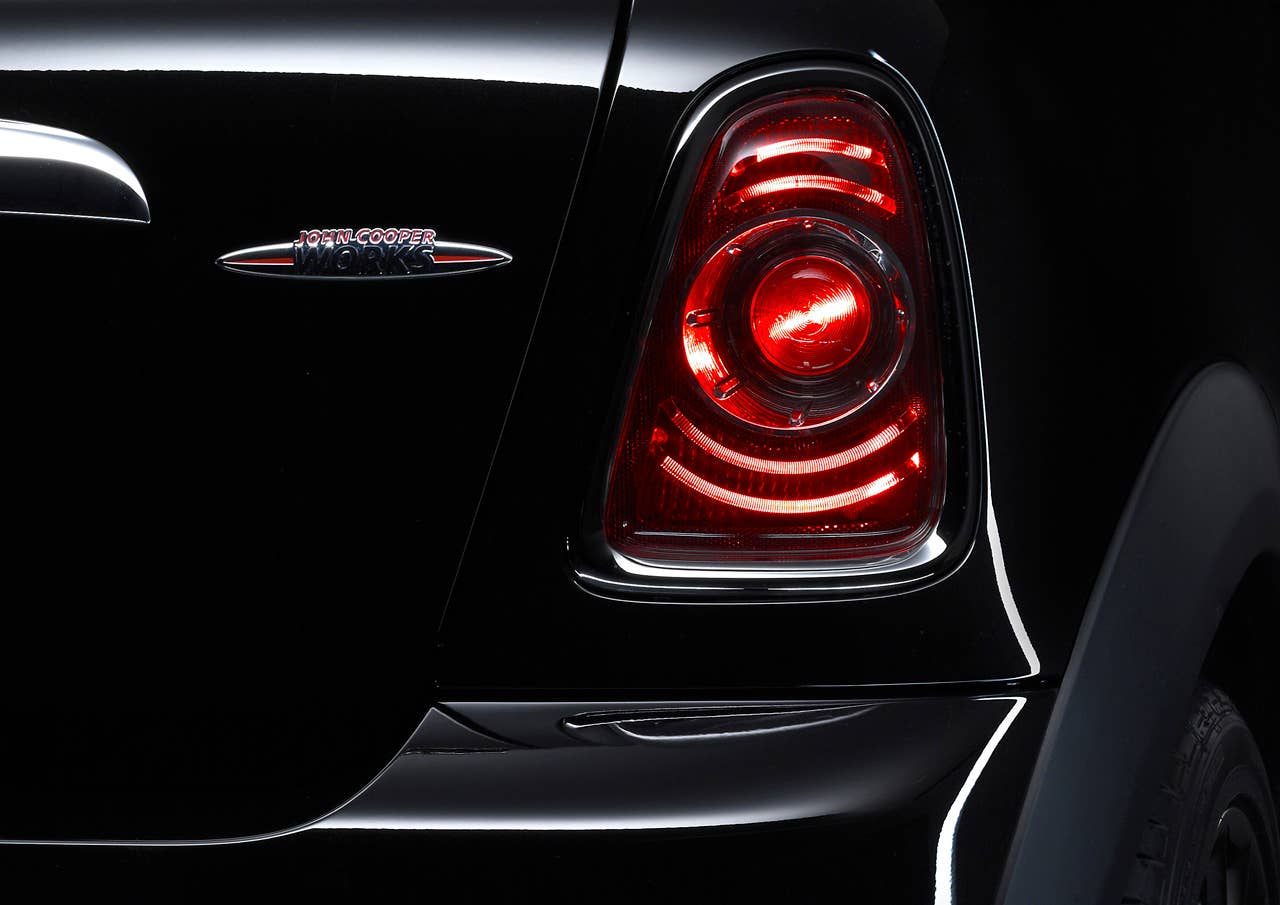 The new MINI John Cooper Works - Exterieur (06/2010)