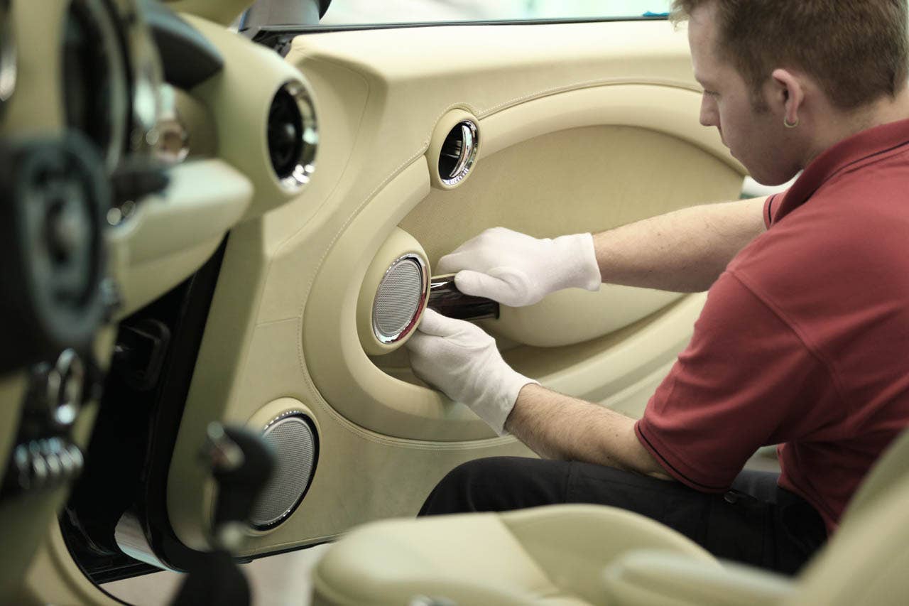 Craftsmanship on MINI INSPIRED BY GOODWOOD (04/2011)