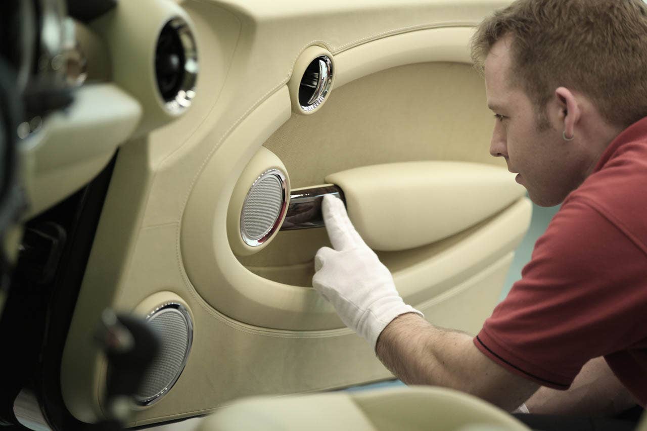 Craftsmanship on MINI INSPIRED BY GOODWOOD (04/2011)