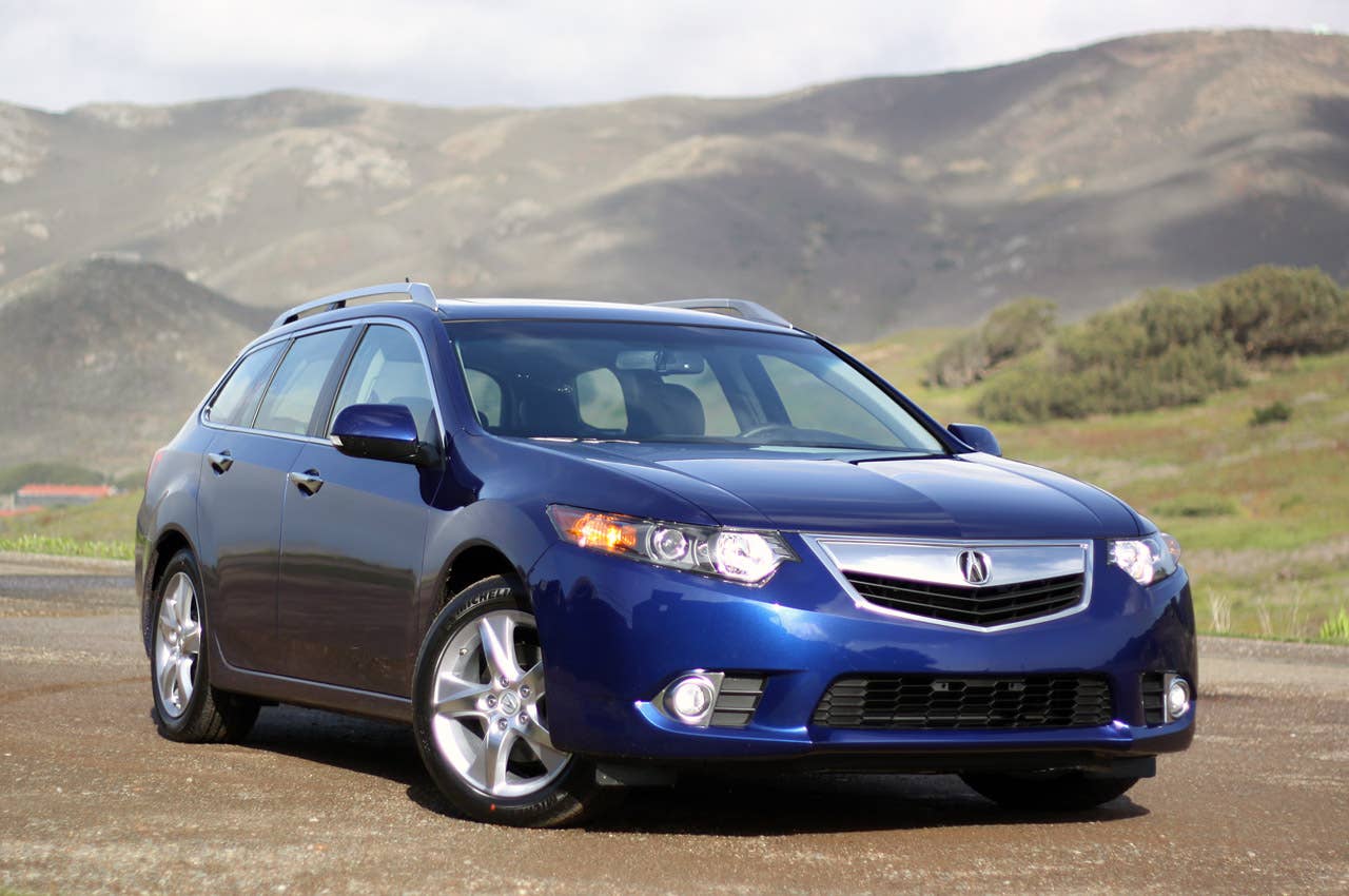 2011 Acura TSX Sport Wagon front 3/4 view