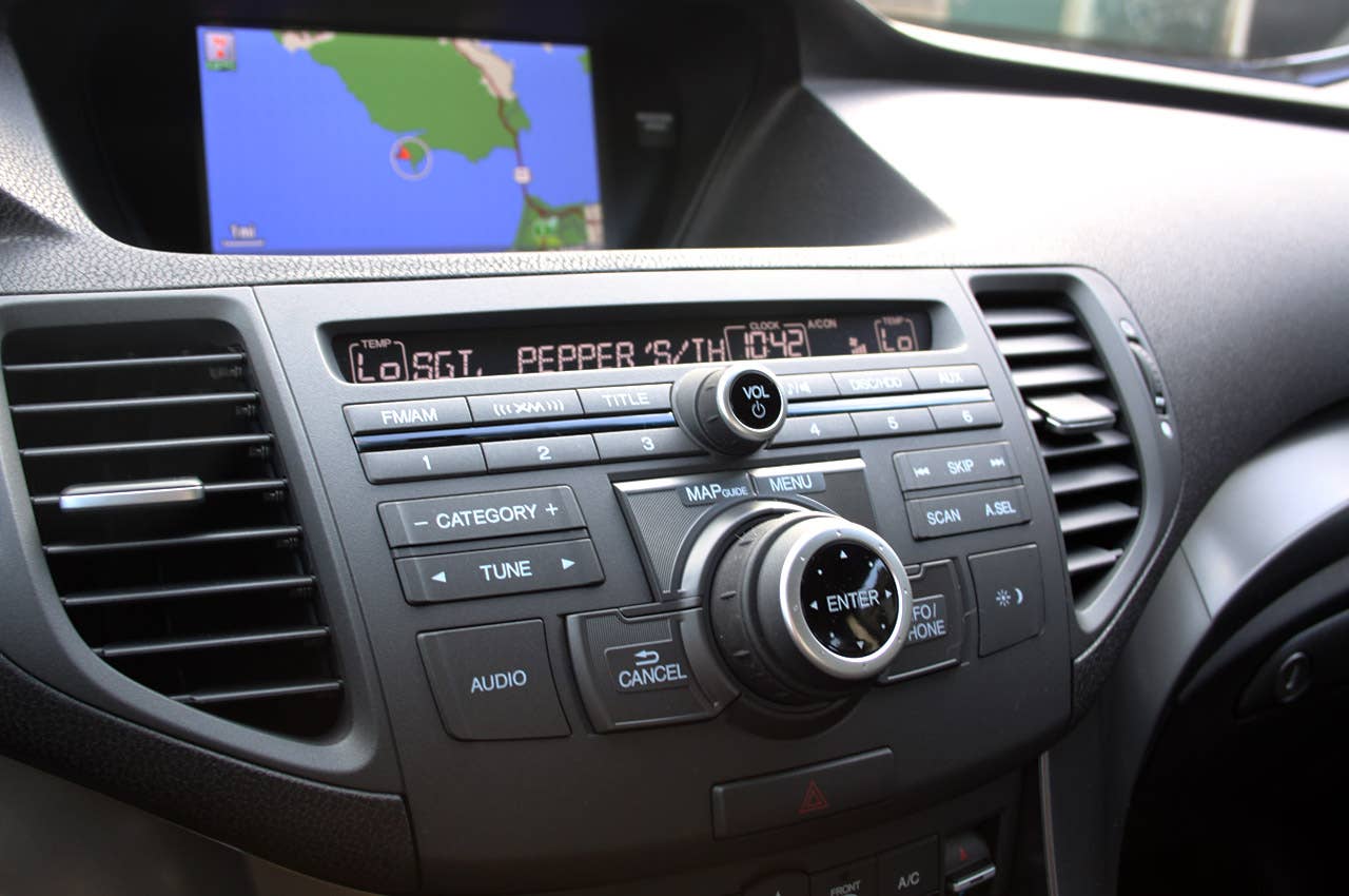 2011 Acura TSX Sport Wagon instrument panel