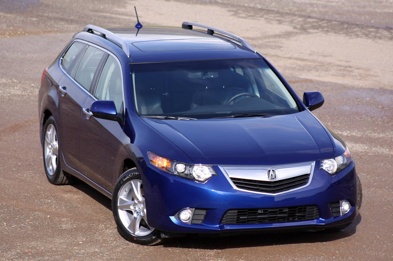 2011 Acura TSX Sport Wagon front 3/4 view
