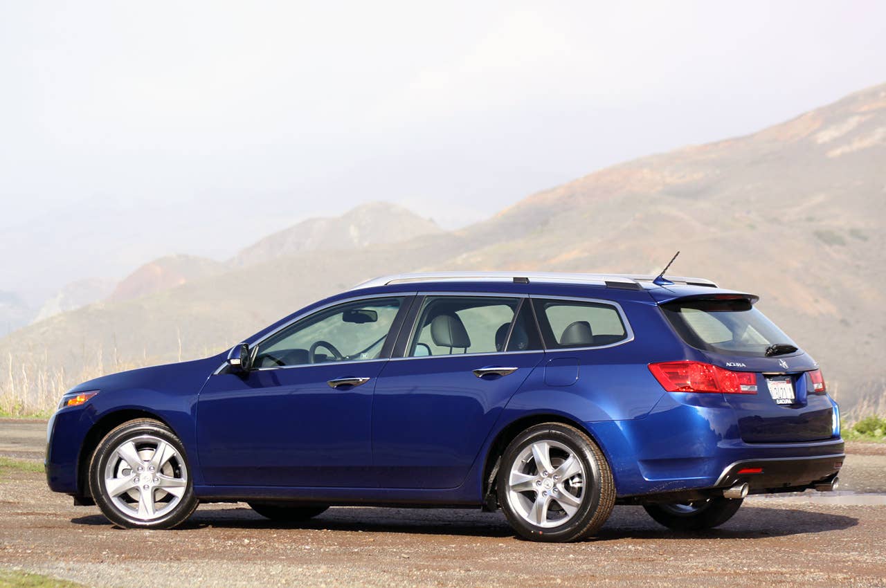 2011 Acura TSX Sport Wagon rear 3/4 view
