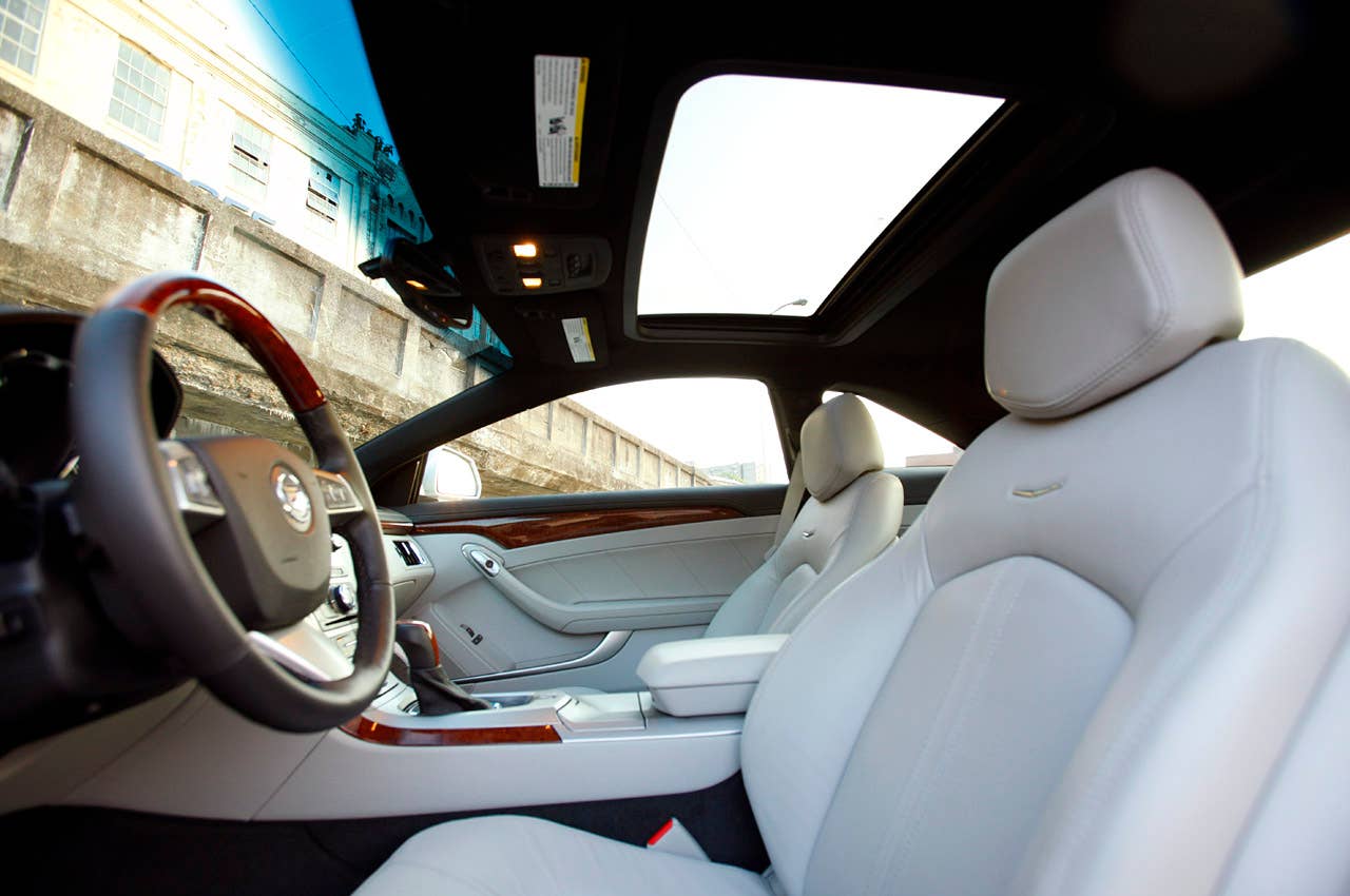 2011 Cadillac CTS Coupe interior