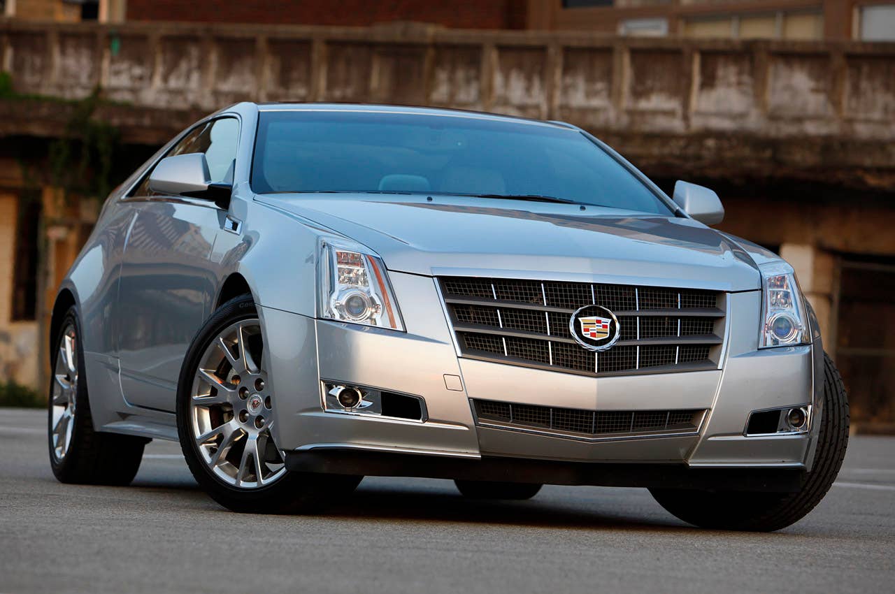 2011 Cadillac CTS Coupe front 3/4 view