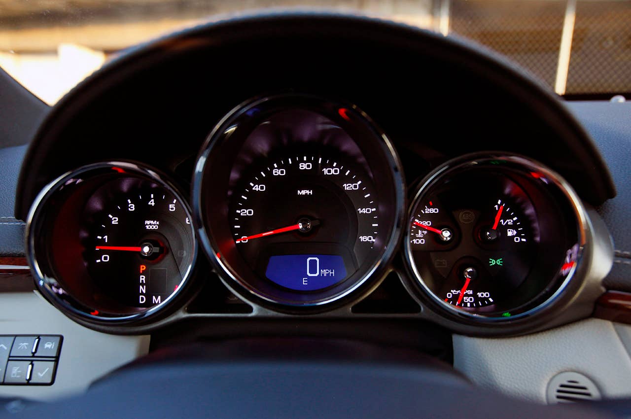 2011 Cadillac CTS Coupe gauges