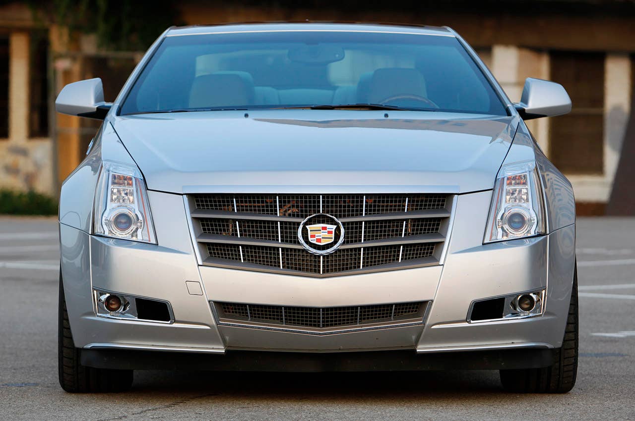 2011 Cadillac CTS Coupe front view