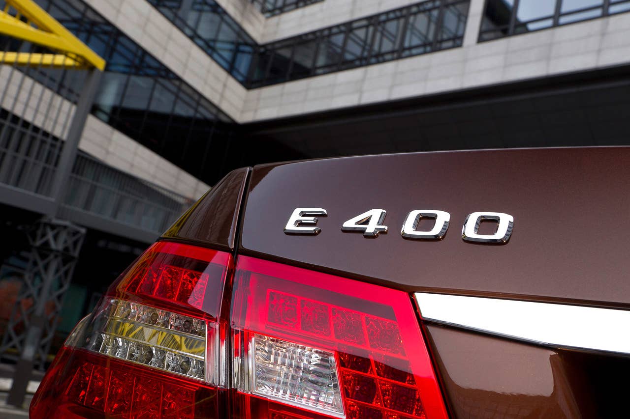 Mercedes-Benz E400 HYBRID.