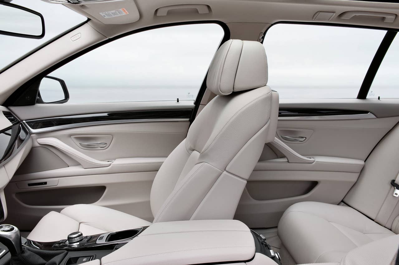 The new BMW 5 Series Touring (03/2010)