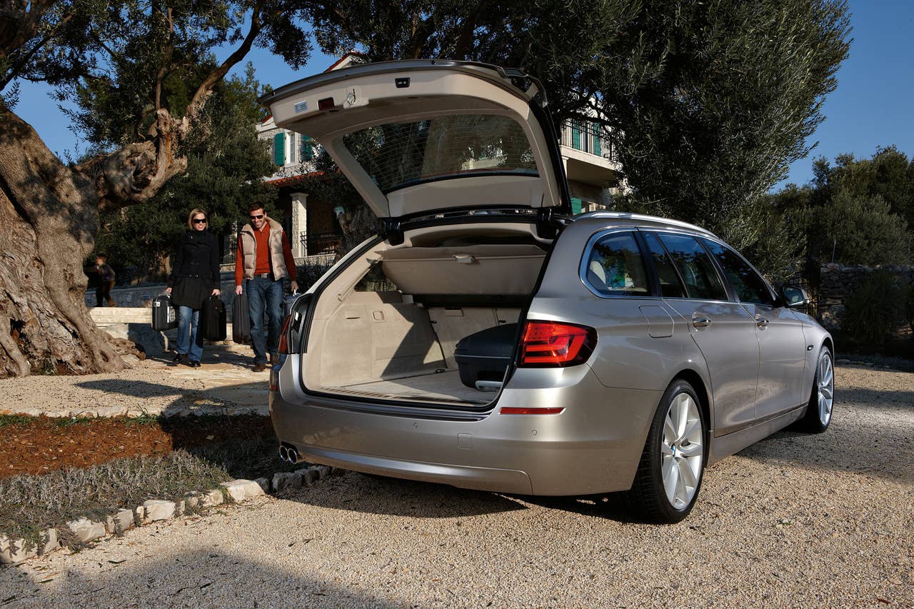The new BMW 5 Series Touring (03/2010)
