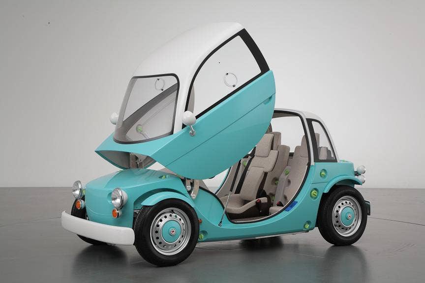 Toyota Camatte Sora Concept hatch open