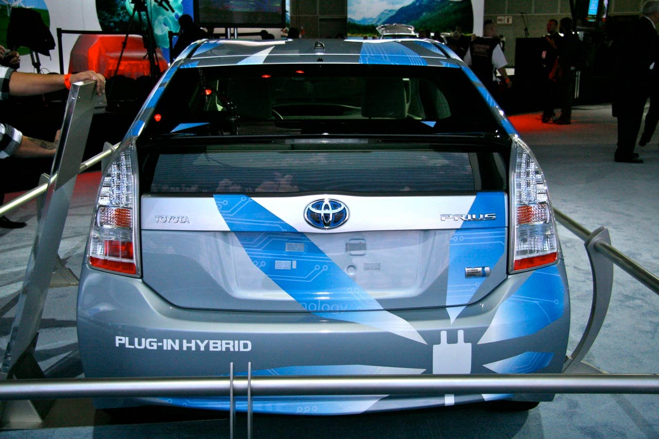 LA 2009: Toyota debuts its plug-in Prius for North America - Autoblog